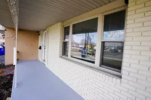 1523 Hempwood Dr, Columbus, OH 43229 - Photo 3