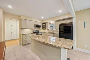 8207 Copperfield Dr, Columbus, OH 43235 - Photo 9