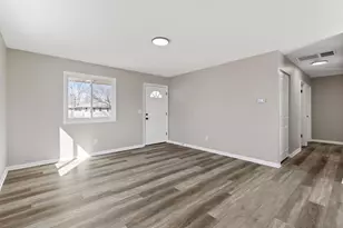 102 Redmond Rd, Columbus, OH 43228 - Photo 9