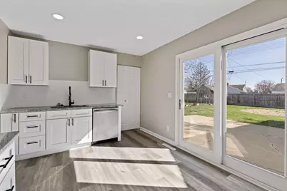 102 Redmond Road, Columbus, OH 43228 - Photo 7