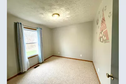 108 W Concord Lane, Bloomingburg, OH 43106 - Photo 21