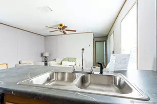 1023 Tiffin St, Bucyrus, OH 44820 - Photo 3