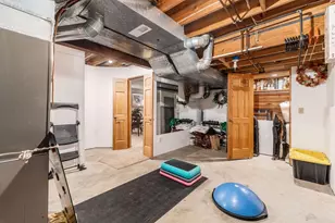 5600 Caplestone Ln, Dublin, OH 43017 - Photo 43