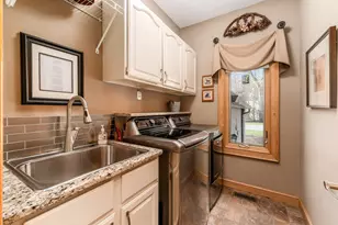 5600 Caplestone Ln, Dublin, OH 43017 - Photo 33