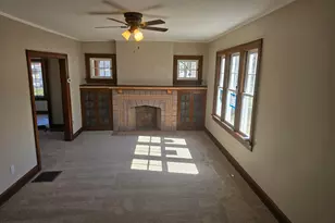 2570 E 5th Ave, Columbus, OH 43219 - Photo 3