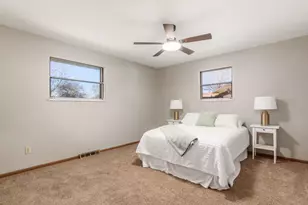 1234 Bradshire Dr, Columbus, OH 43220 - Photo 23