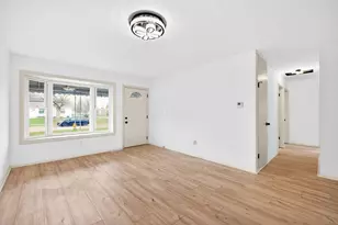 4743 Stiles Ave, Columbus, OH 43228 - Photo 5