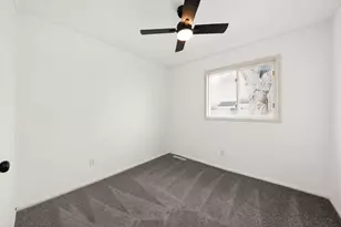 4743 Stiles Ave, Columbus, OH 43228 - Photo 23