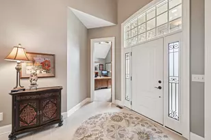 6045 Medallion Dr W, Westerville, OH 43082 - Photo 9