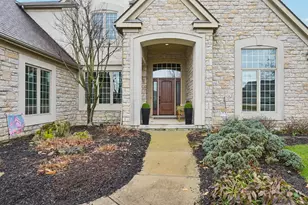 6045 Medallion Dr W, Westerville, OH 43082 - Photo 7