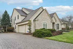 6045 Medallion Dr W, Westerville, OH 43082 - Photo 5