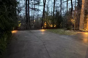 586 Pinegrove Pl, Columbus, OH 43230 - Photo 5