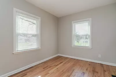 816 E Melrose Avenue, Columbus, OH 43224 - Photo 13