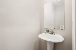 352 Postle Blvd, Columbus, OH 43228 - Photo 9