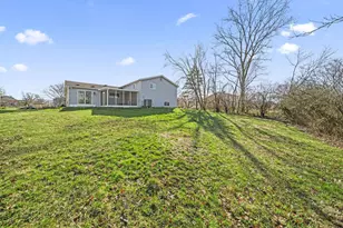 235 Dellfield Ln, Columbus, OH 43230 - Photo 45