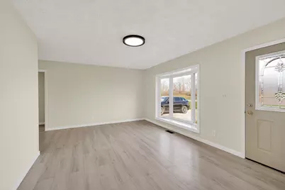 3263 Ford Road NW, Washington Court House, OH 43160 - Photo 9