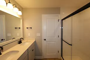 32 Banyan Dr, Lewis Center, OH 43035 - Photo 13