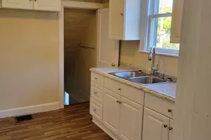 1295 Minnesota Ave, Columbus, OH 43211 - Photo 13