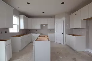 8144 Griffin Dr, Reynoldsburg, OH 43068 - Photo 5