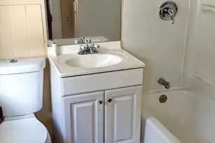 140 N Warren Ave, Columbus, OH 43204 - Photo 9