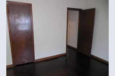 884 S Hague Avenue, Columbus, OH 43204 - Photo 9