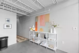 367 Auden Ave, Columbus, OH 43215 - Photo 17