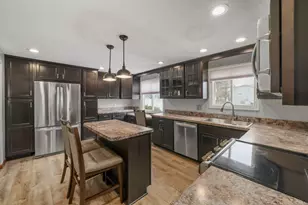 3398 Independence St, Grove City, OH 43123 - Photo 3