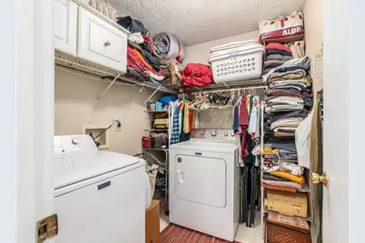 6049 Woodsboro Drive, Columbus, OH 43228 - Photo 5