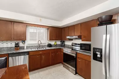 5226 Lindora Drive, Columbus, OH 43232 - Photo 9