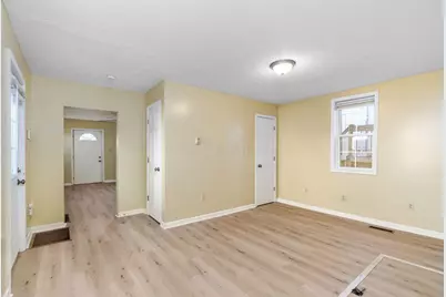 136 E Innis Avenue, Columbus, OH 43207 - Photo 17