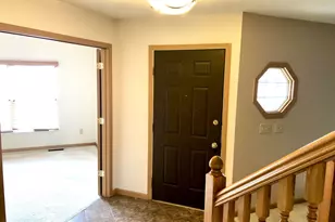 2090 Parklawn Dr, Lewis Center, OH 43035 - Photo 3