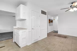 463 Darbyhurst Rd, Columbus, OH 43228 - Photo 9