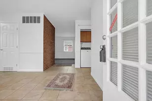 463 Darbyhurst Rd, Columbus, OH 43228 - Photo 5