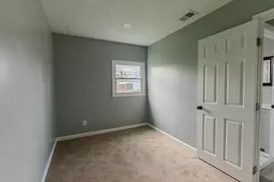 3001 E 12th Ave, Columbus, OH 43219 - Photo 13