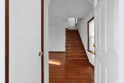 1037 E 18th Avenue, Columbus, OH 43211 - Photo 5