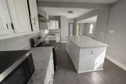 632 Roscoe Avenue, Akron, OH 44306 - Photo 9