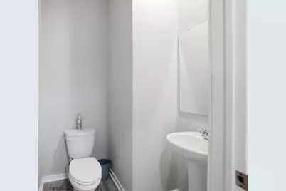 384 Kells Court E, Newark, OH 43055 - Photo 9