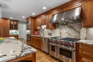 2604 Sherwood Rd, Columbus, OH 43209 - Photo 17