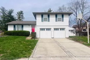 2330 Park Ridge Ct, Grove City, OH 43123 - Photo 1