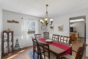 1755 Hillandale Ave, Columbus, OH 43229 - Photo 9