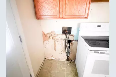 2676 Shelly Drive, Columbus, OH 43207 - Photo 35