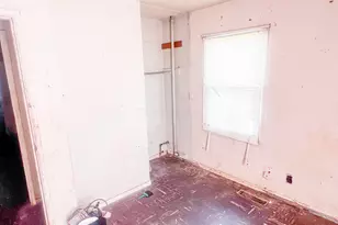 2676 Shelly Dr, Columbus, OH 43207 - Photo 17