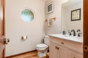 703 Suntree Dr, Westerville, OH 43081 - Photo 13