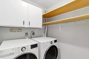 1330 Lake Shore Dr, Columbus, OH 43204 - Photo 23