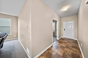 5690 Queen Victoria St, Groveport, OH 43125 - Photo 11