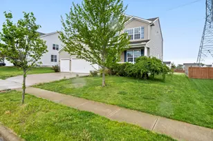 5690 Queen Victoria St, Groveport, OH 43125 - Photo 7
