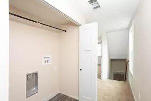 701 E Gates St, Columbus, OH 43206 - Photo 27