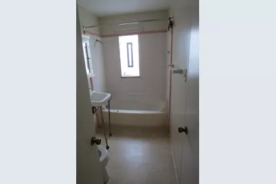 2741 Thorndale Avenue, Columbus, OH 43207 - Photo 7