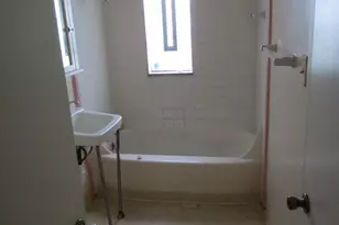 2741 Thorndale Ave, Columbus, OH 43207 - Photo 7