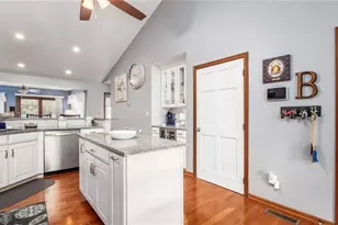 5465 Airwood Dr, Zanesville, OH 43701 - Photo 9